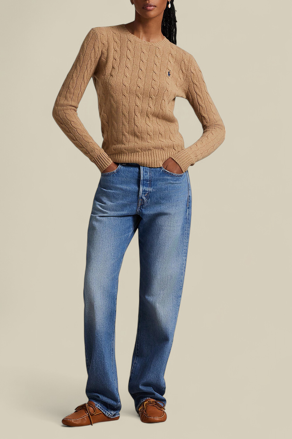 תמונת כל הלוק של סריג צמר וקשמיר